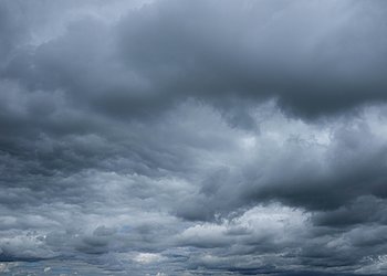 Das Foto zeigt einen bedeckten Himmel.