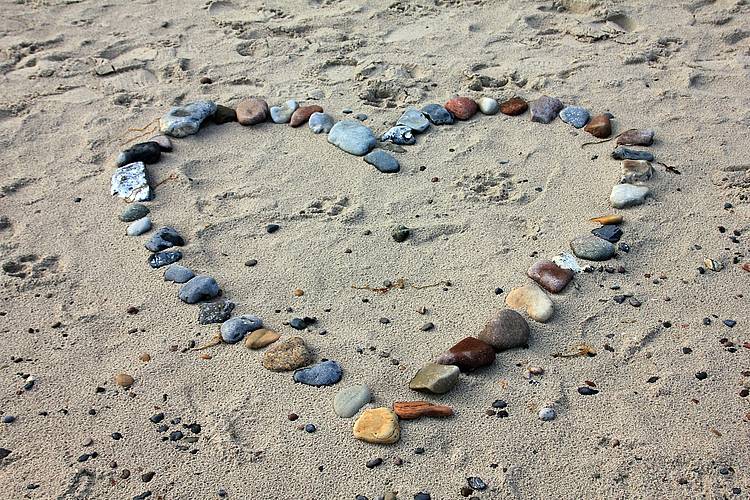 Herz im Sand